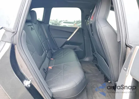 2024 BMW Ix xDrive50 z USA, uszkodzony, nr VIN WB523CF01RCP94121